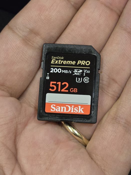 512gb карта памет sandisk extreme pro sdxc uhs-1 200mb/s