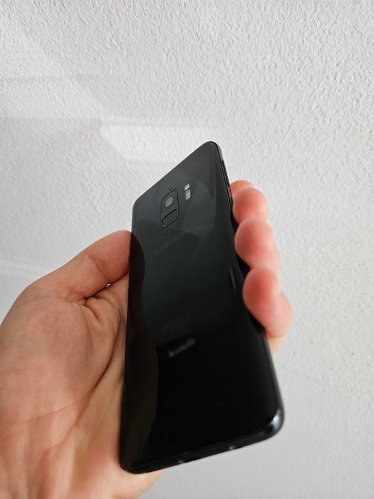 Samsung Galaxy S9 64 gb liber de retea.