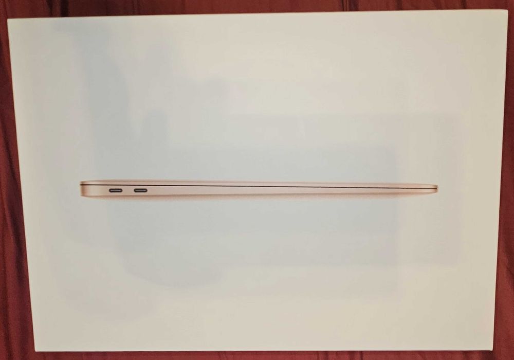 Apple MacBook Air 13' M1 8GB Memory 256GB SSD