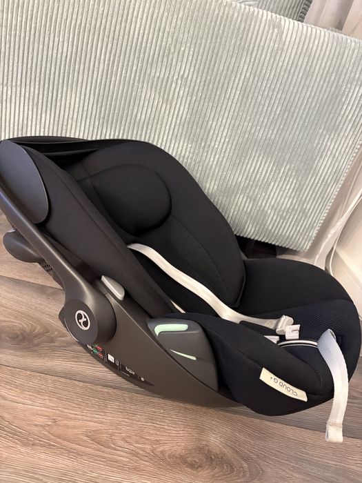 Scoică Cybex Cloud G i-size Plus Moon Black