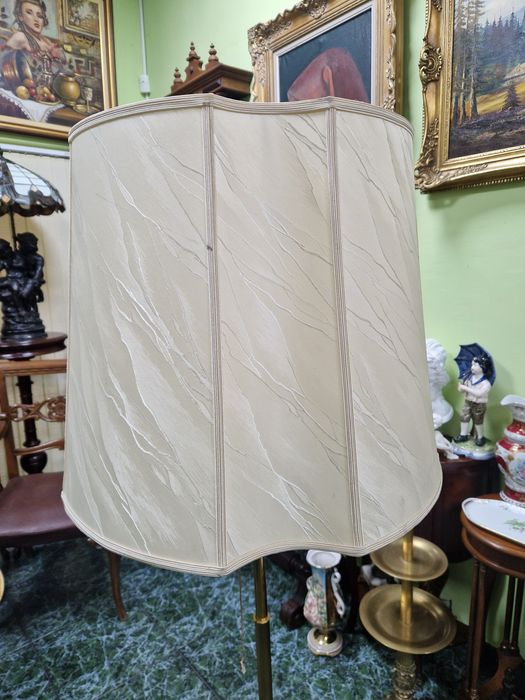 Чудесна антикварна немска подова бронзова лампа