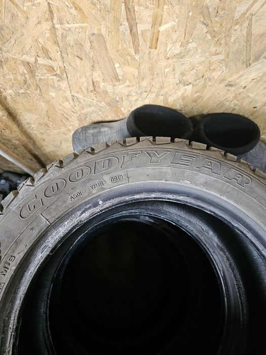 Продам резину в отличном состоянии