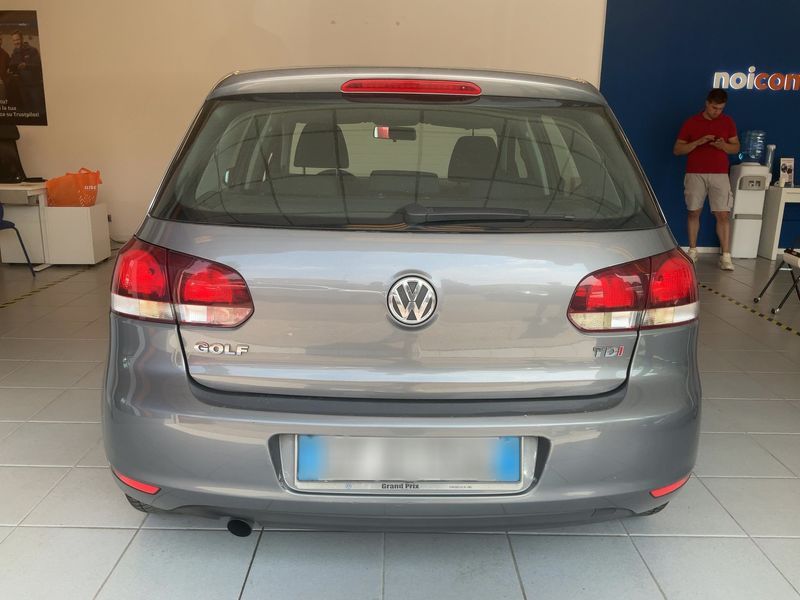 Volkswagen Golf VI 1.6 TDI Highline 2010