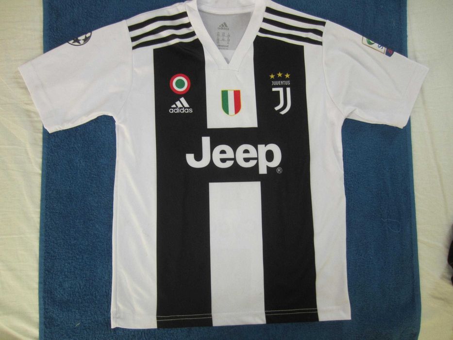 Tricou copil fotbal Ronaldo, Juventus, masura XS , Adidas, este imprimat, stare f.buna-ca nou
