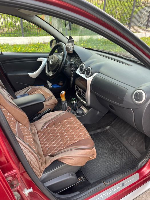 Продам Renault Sandero Stepway 2014