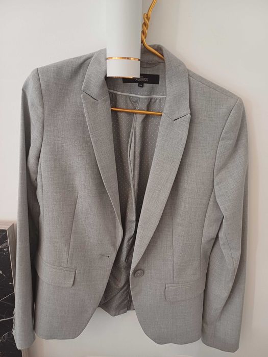 Брючный костюм от бренда Next