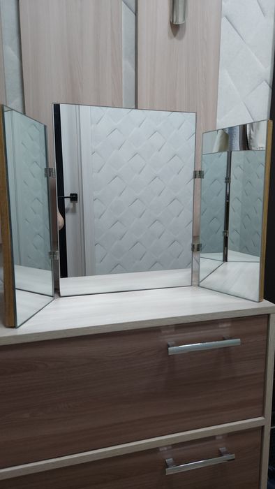 Зеркало тройное целое