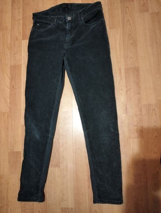 Pulover Fjallraven greenland mărime L și jeanși Acne Studio  S