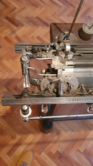 Masina de tricotat Dubied