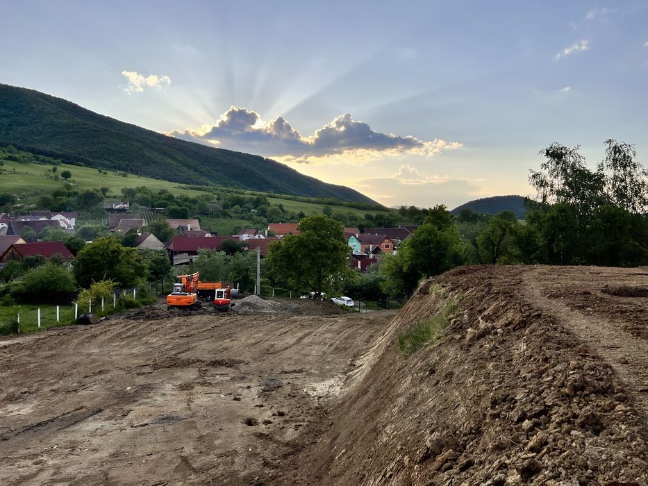 Vand teren Orlat intravilan Marginimea Sibiului