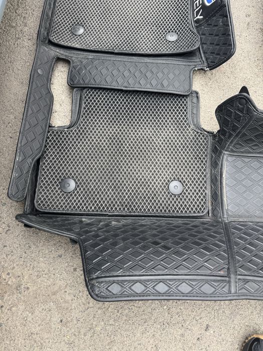 Б/у полики от Geely emgrand