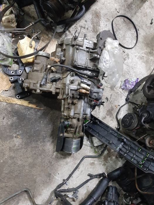 Двигатель на митсубиси Монтеро Поджеро 6G72