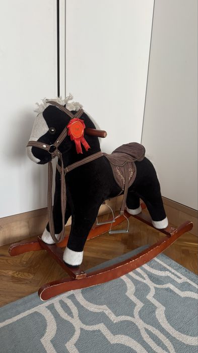 Лошадка-качалка мягкая