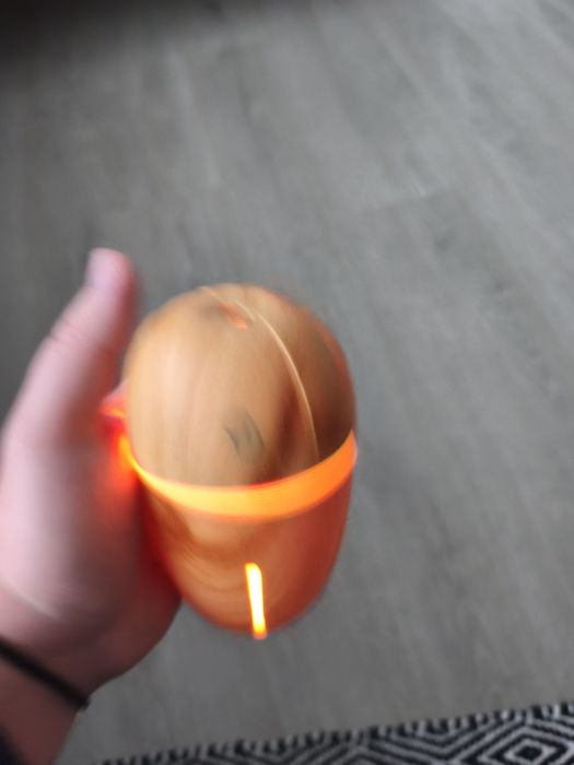 Umidificator portabil lumini RGB, 35 lei, doar in Cluj