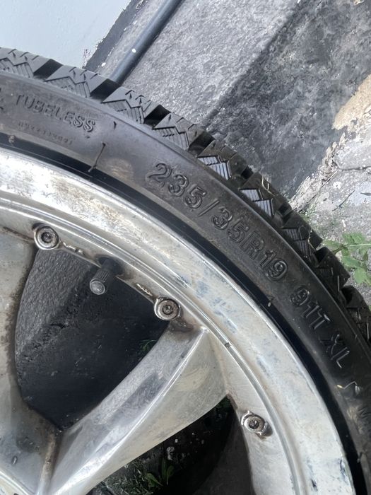 Продам диски разноширокие на Мерседес