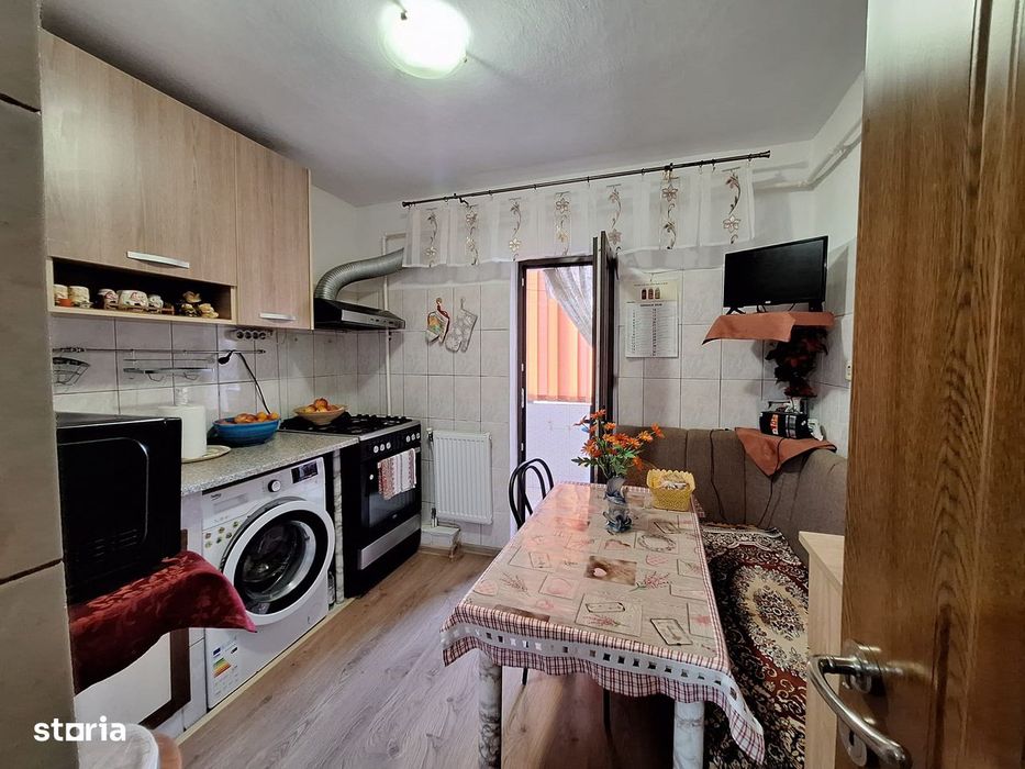 Apartament 2 camere decomandate zona Neagoe Voda