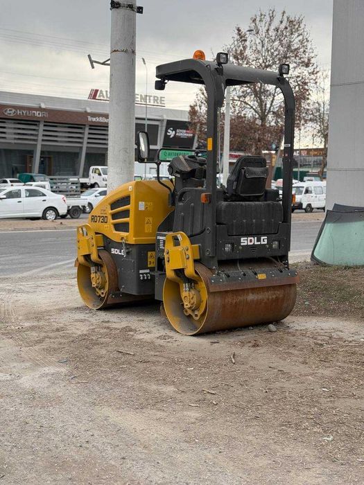 В наличии! Двухвальцовый мини каток SDLG RD730 
3 т (Volvo technology)
