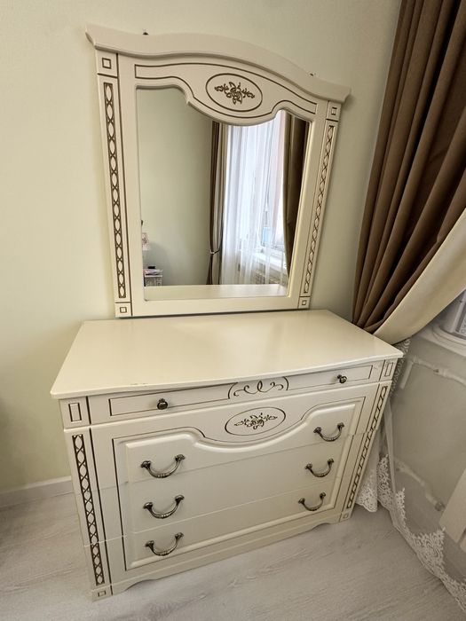 Спальный гарнитур