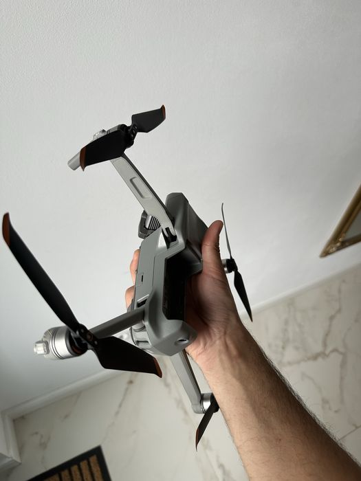 Drona Dji Mavic air 2s, doar drona fara remote,baterie