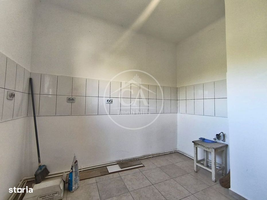 Apartament de vanzare cu 2 camere si curte in zona Centrala, Otadeaa