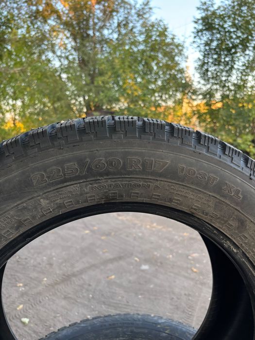 Nokian 225/60/17