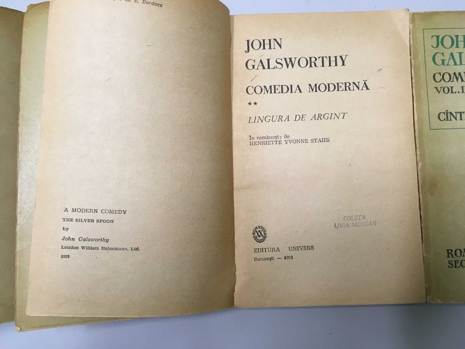 Galsworty, Comedia moderna