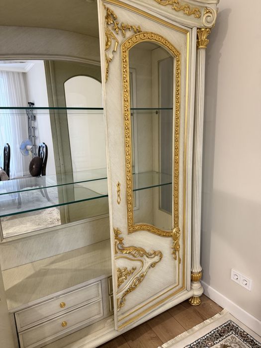 Горка (шкаф), сервант для посуды