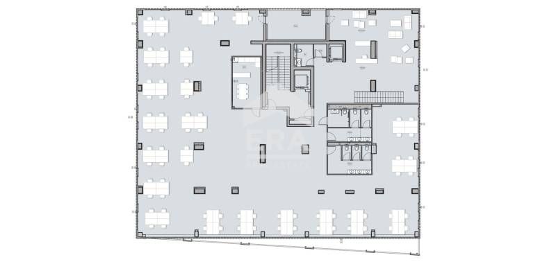 Представителен имот под наем с лице към бул. "Черни връх" в кв. Кръсто