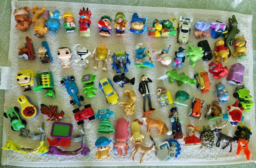 Играчки Kinder Joy, Kinder Surprise и други