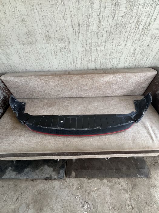 Geely Coolray 2024 губы нижний