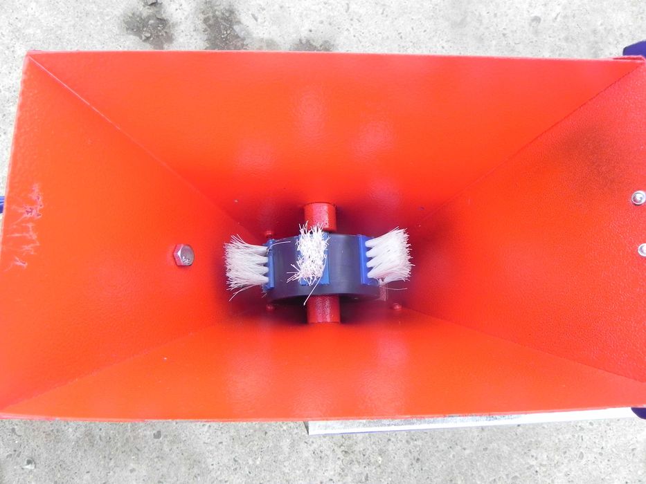 Semanatoare manuala pentru legume seminte mici solar