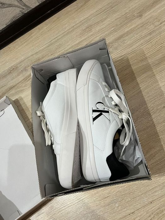 Муж Кроссовки. Макасина