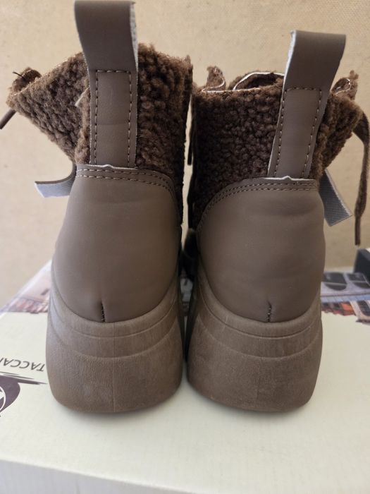 Ботинка для девушек