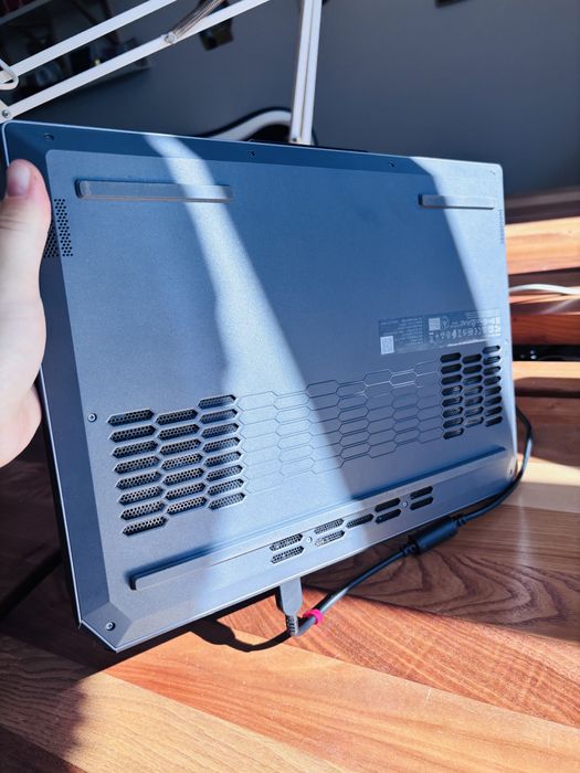 Laptop Gaming Lenovo LOQ 15IRX9