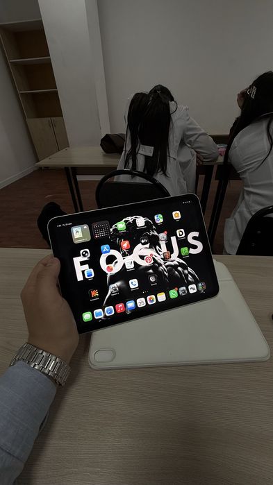 Продам Ipad 10 срочно