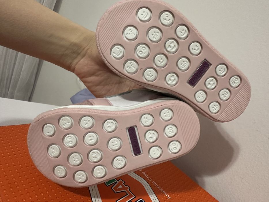 Кроссовки jordans