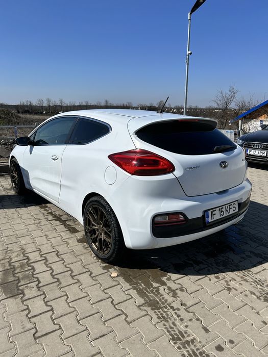 Kia pro cee'd coupe