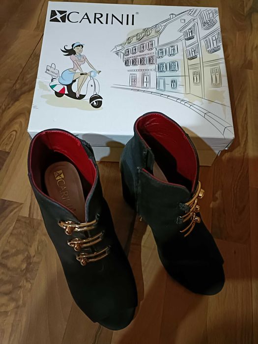 Vând botine damă