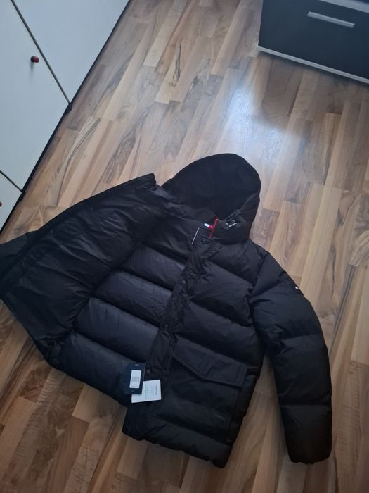 Tommy Hilfiger-Пухено яке