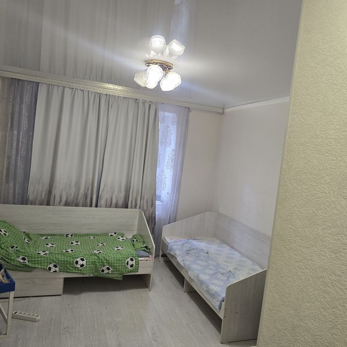 Продам 2 х ком квартиру