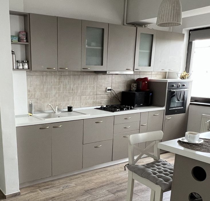 Mobilă bucătărie completă 360 cm + electrocasnice Beko
