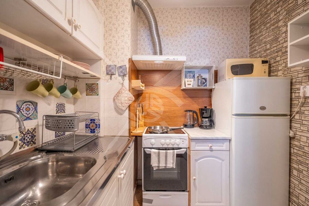 Дава се под наем Тристаен апартамент в София, Иван Вазов - 90 кв.м за 850 € - Снимка #2