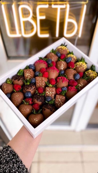 Qulupnayli shokolad buket