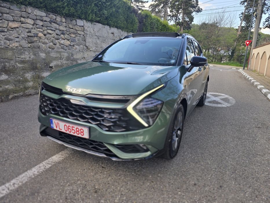 Kia Sportage  Gt Line1.6 T-GDI -230Cp/Hybrid
Vision Benzina Hybrid