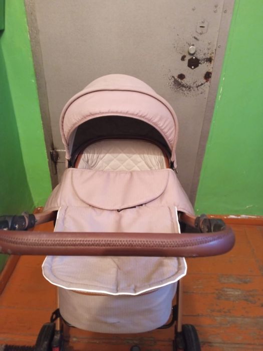 Продам коляску в хорошем состоянии