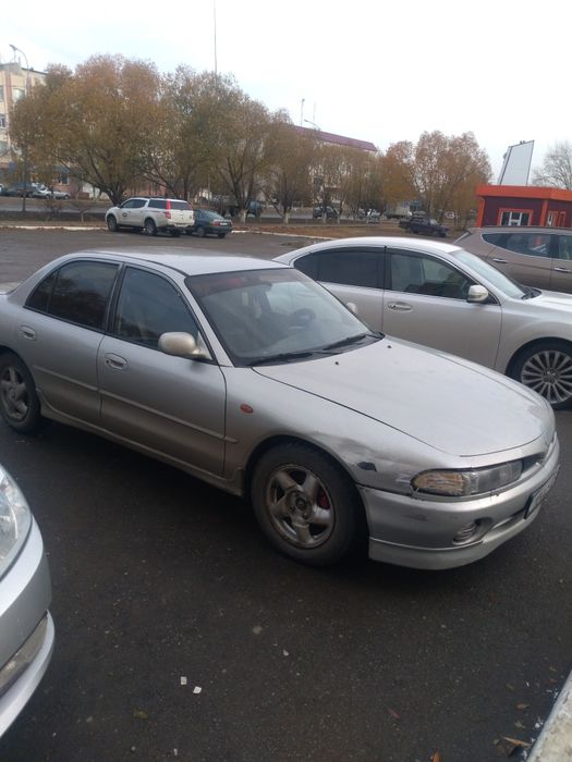 Продам срочно автомобиль