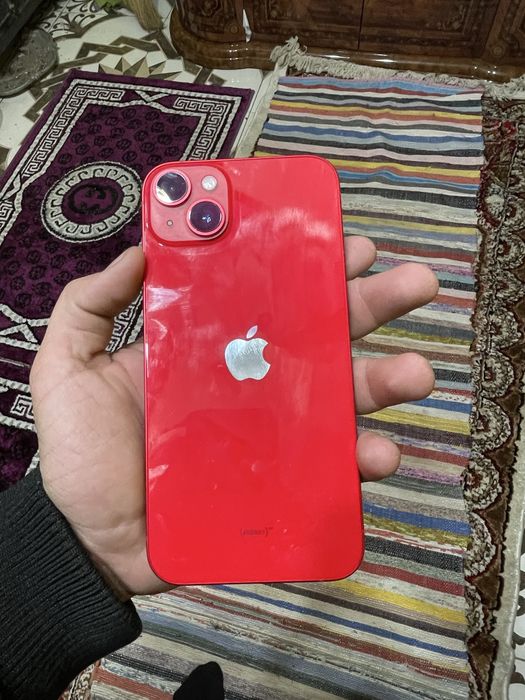 Iphone 14 plus telefonul ie nou vand urgent capacitatea baterie 89 64gb