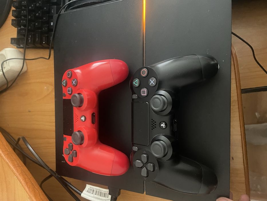 ps4 500gb+2 controlere