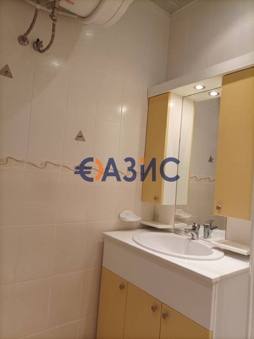 Продава се Двустаен апартамент в к.к. Слънчев бряг - 64 кв.м за 1000 €/кв.м - Снимка #10