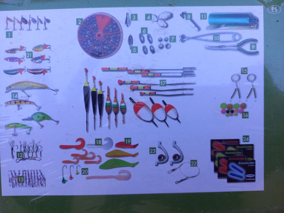 148 бр. Рибарски принадлежности!!